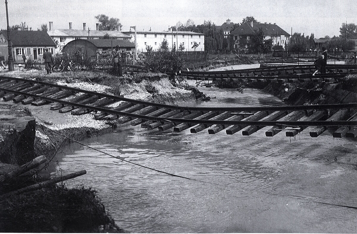 Nach dem Bruch des Mangfalldamms in Höhe der Firma Gervais am 31.5.1940 stand das Schlachthofgelände 1,20 Meter unter Wasser.